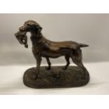AN ART DECO STYLE RESIN MODEL OF A HUNTING DOG