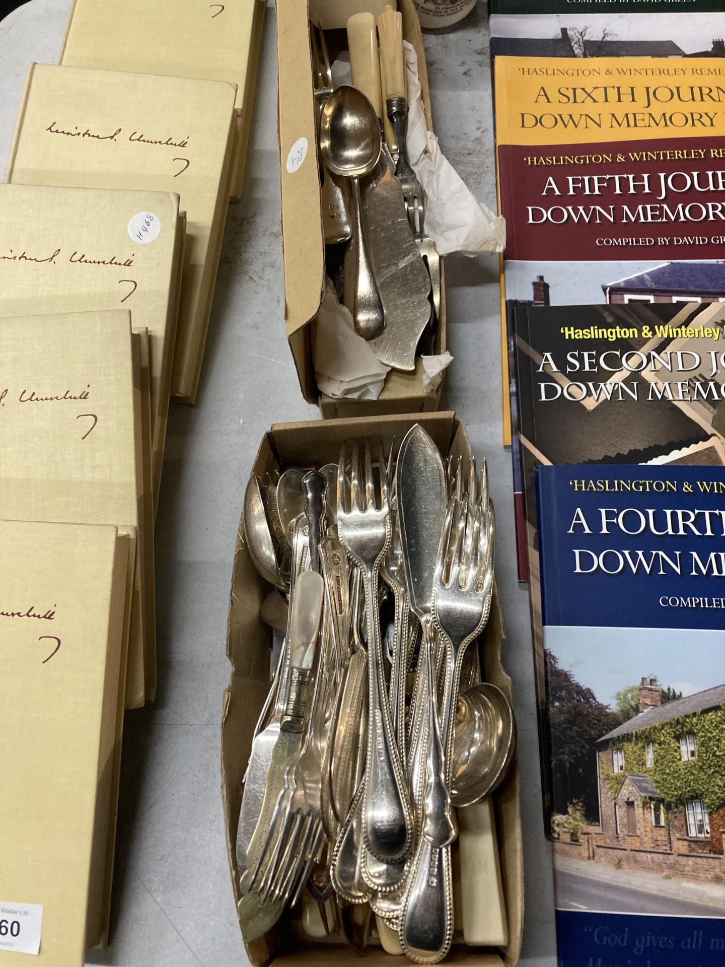 A LARGE QUANTITY OF FLATWARE