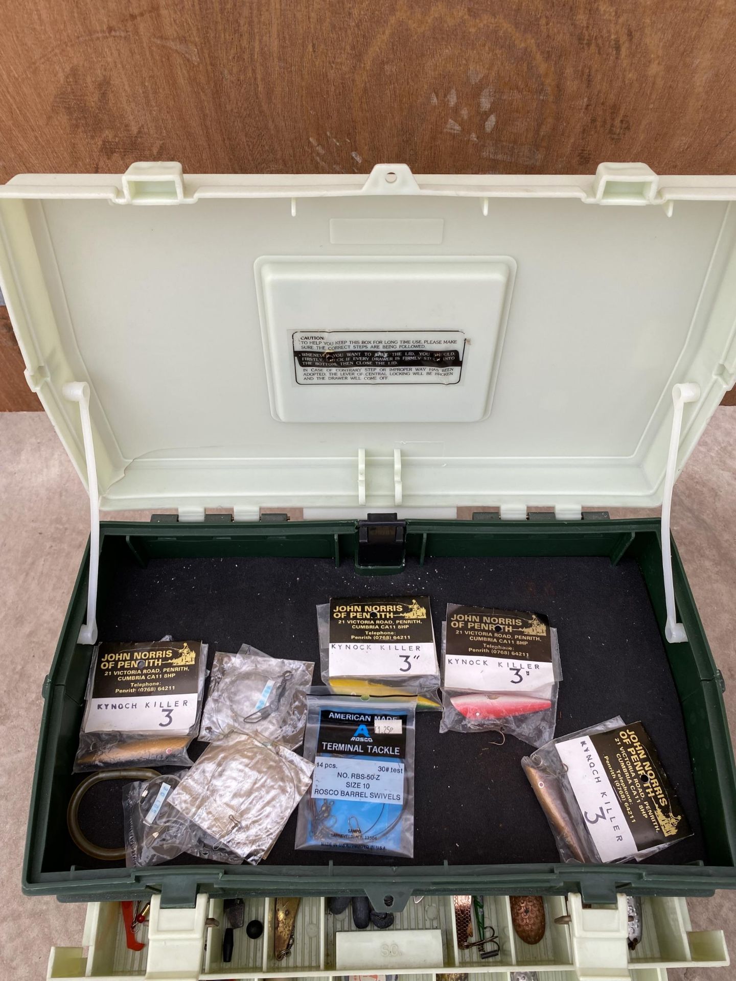 A PLANO FISHING BOX WITH A MIXTURE OF DEVON SPINNERS AND KYNOCH KILLERS ETC - Image 2 of 5
