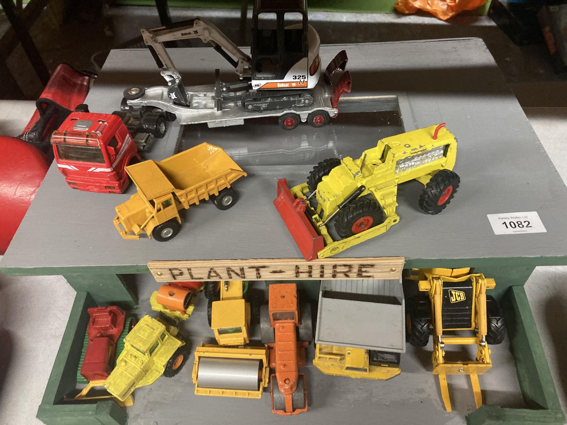 A PLANT HIRE GARAGE WITH TWELVE VARIOUS VEHICLES AND MACHINES - Image 5 of 5