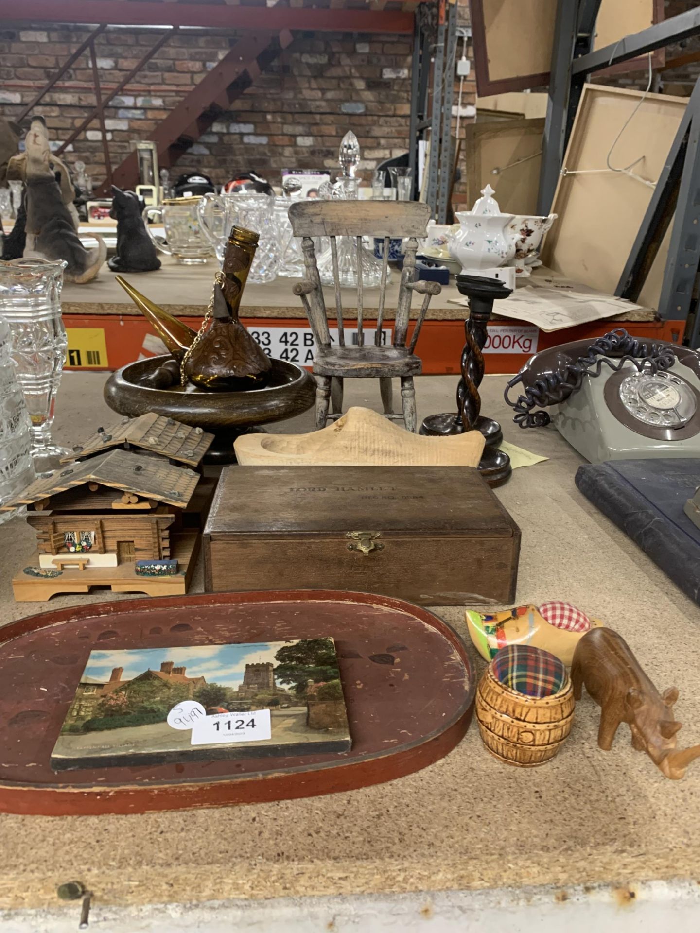 A MIXED LOT OF TREEN ITEMS TO INCLUDE TWO SWISS CHALET MUSIC BOXES, A DOLLS CHAIR, A LARGE CLOG,