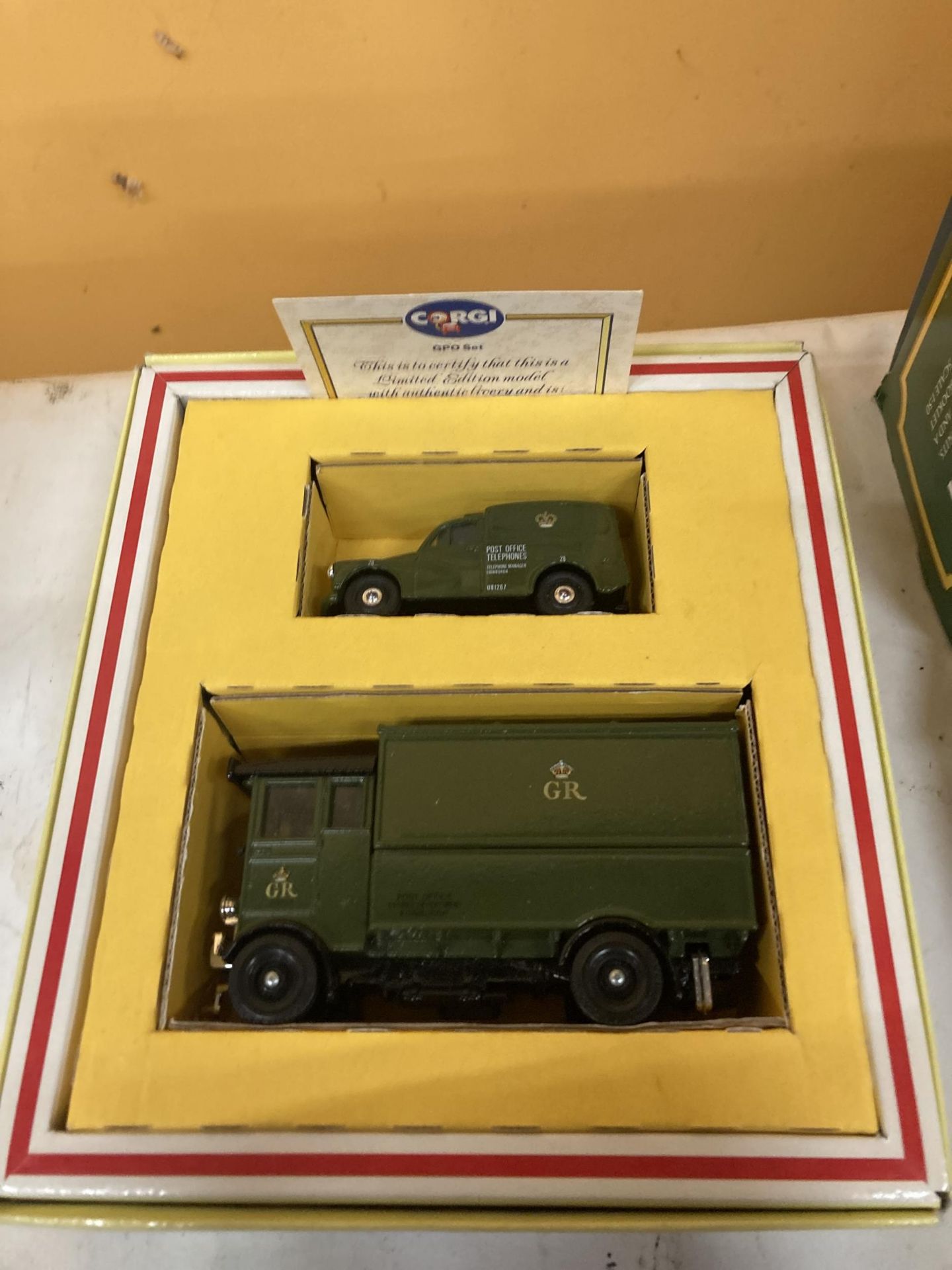 A GROUP OF FOUR BOXED CORGI DIECAST MODELS - Image 4 of 4