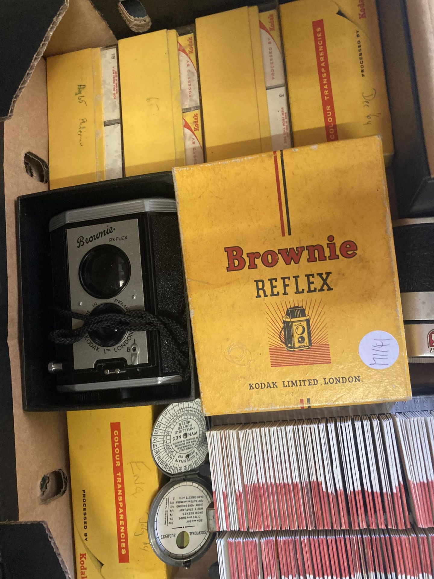 A QUANTITY OF VINTAGE CAMERAS TO INCLUDE AGFA SILETTE I, REGULA L, BROWNIE REFLEX IN ORIGINAL BOX, - Image 3 of 5