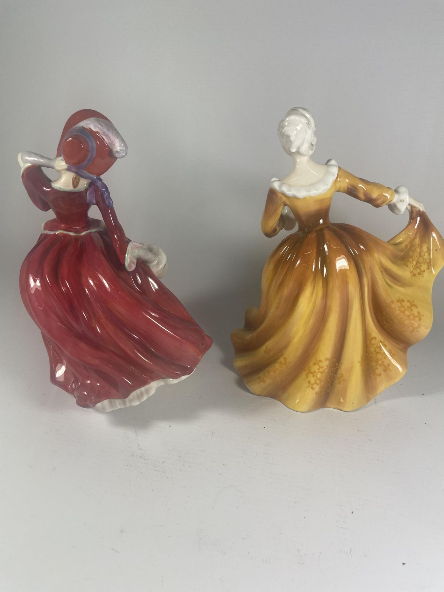 TWO ROYAL DOULTON LADY FIGURES - AUTUMN BREEZES HN1934 & KIRSTY (SECONDS) HN2381 - Image 2 of 5