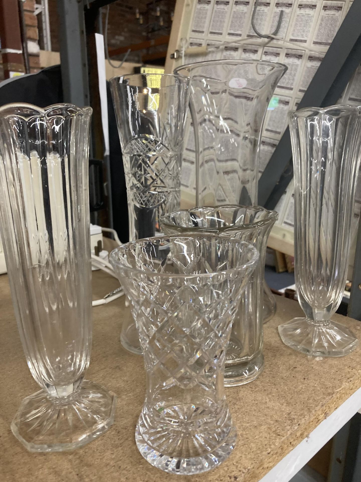 SIX GLASS VASES OF VARYING SIZES - Image 2 of 4
