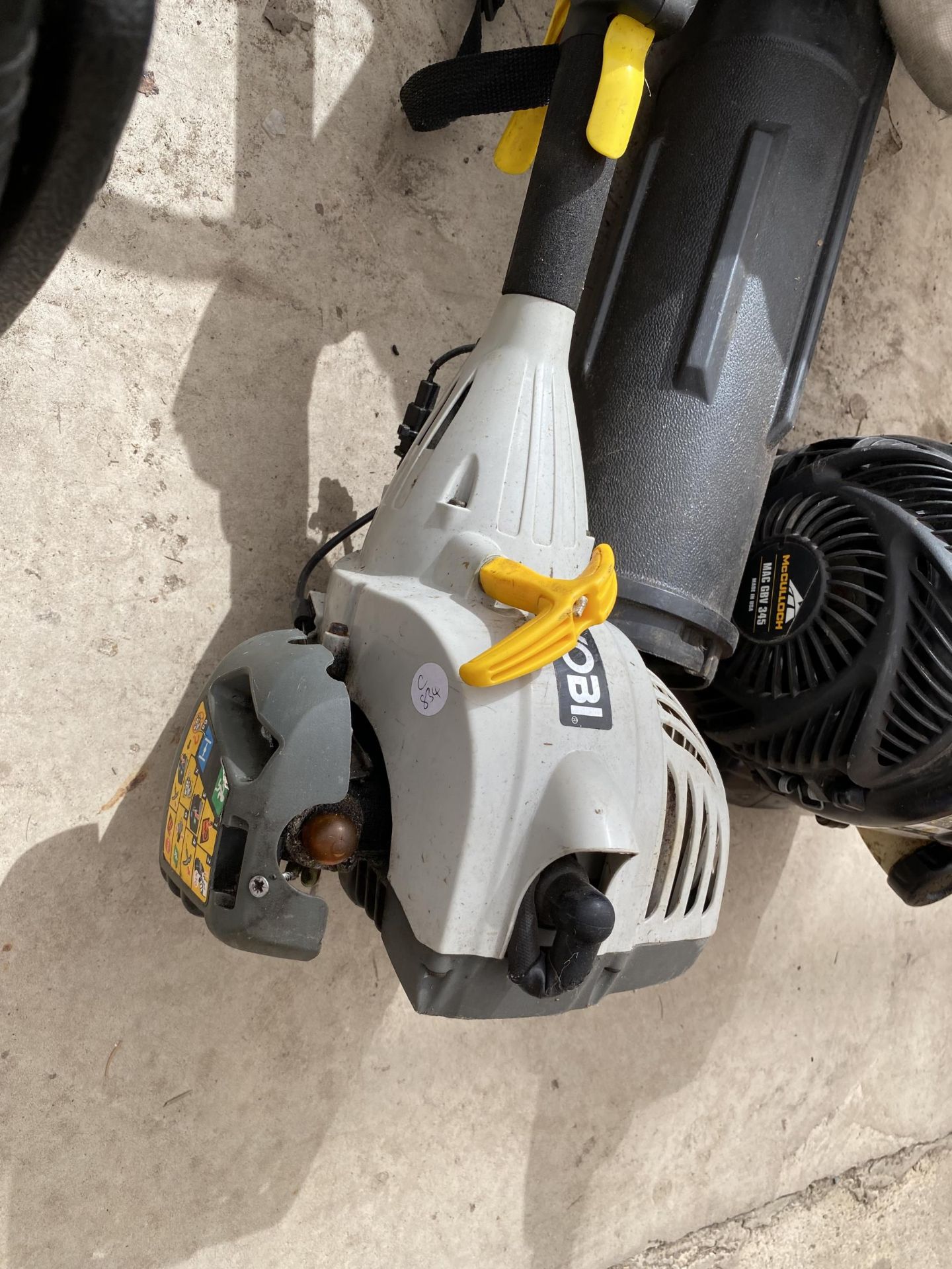 A MCCULLOCH PETROL LEAF BLOWER AND A RYOBI PETROL GRASS STRIMMER - Image 2 of 4