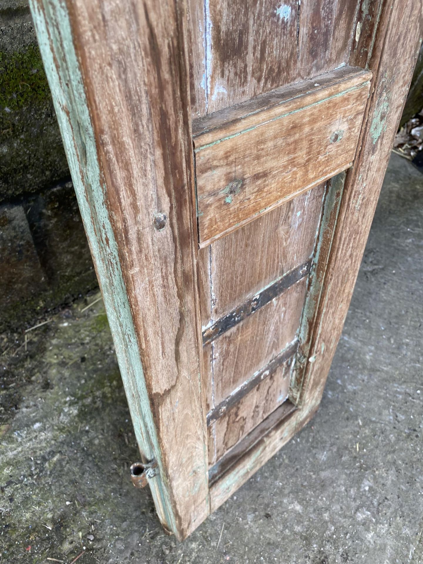 A VINTAGE INDIAN HARDWOOD PANEL - Image 3 of 3