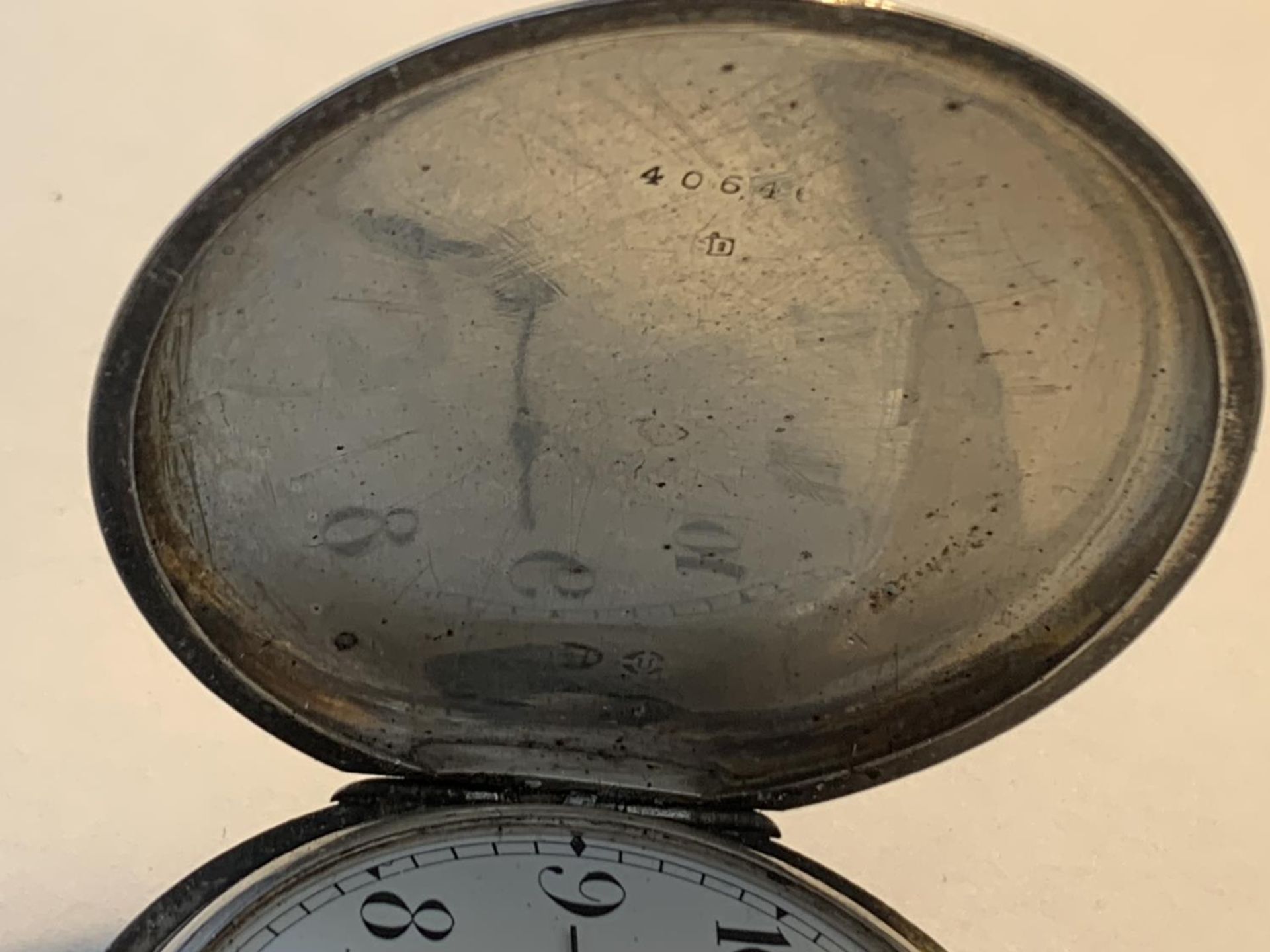 A SILVER HALF HUNTER POCKET WATCH (FACE A/F) - Image 3 of 4