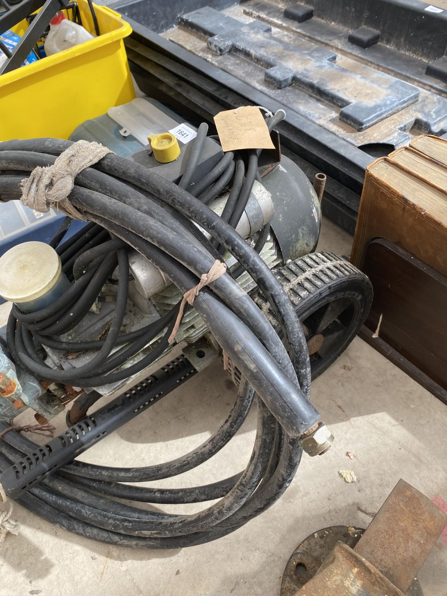 AN ELECTRIC PRESSURE WASHER AND HOSE - Image 2 of 3
