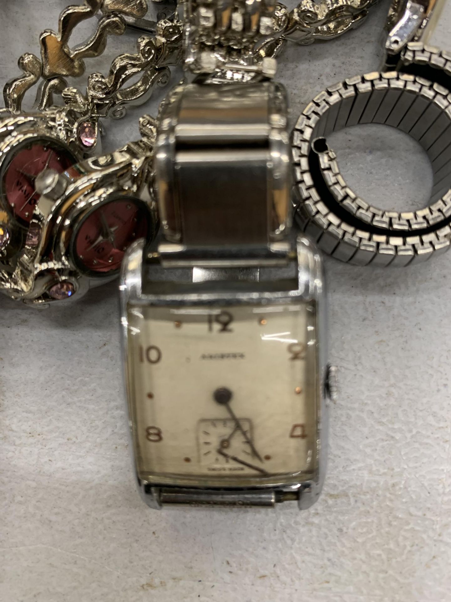 A QUANTITY OF VINTAGE AND MODERN WRISTWATCHES WITH WHITE METAL STRAPS - Image 2 of 5