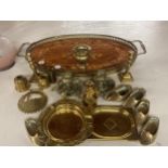 A QUANTITY OF BRASS WARE TO INCLUDE CANDLESTICKS, SLIPPERS, ASHTRAY, A LACQUERED WOOD INLAY TRAY,