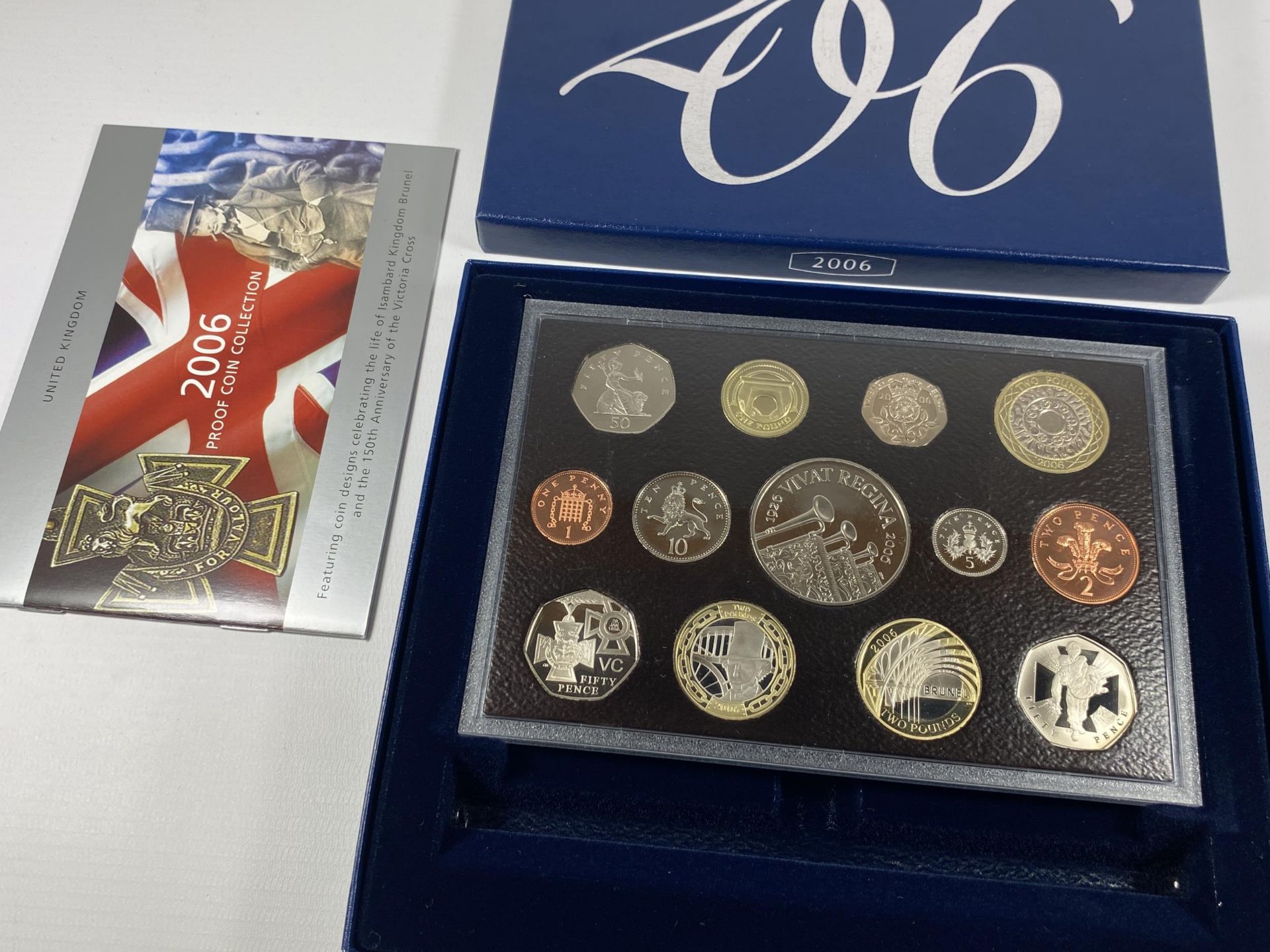 A 2006 ROYAL MINT CASED PROOF COIN SET - Image 2 of 2