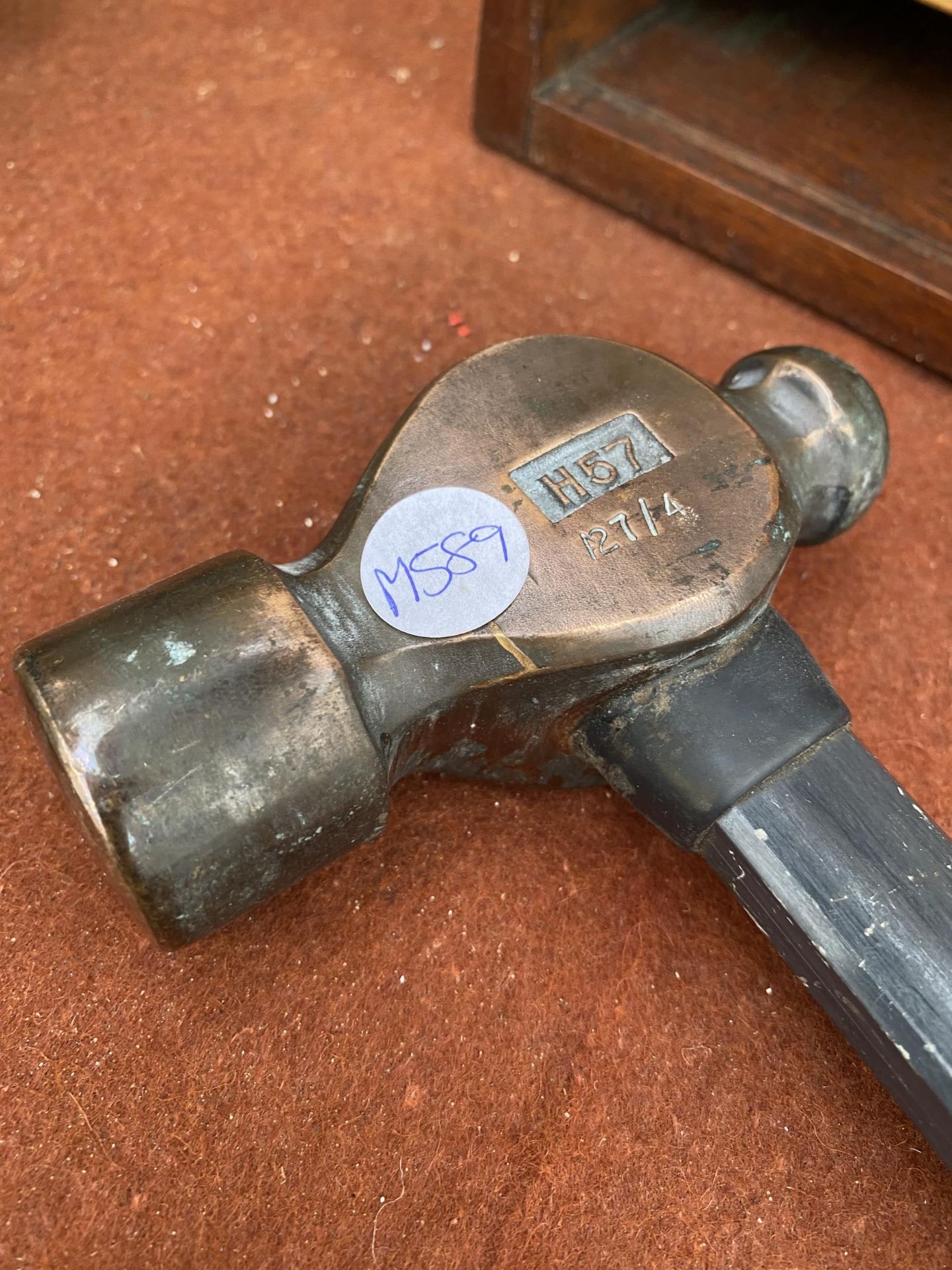 A TELOON COPPER HEADED, NO SPARK 'H57' HAMMER - Image 2 of 2