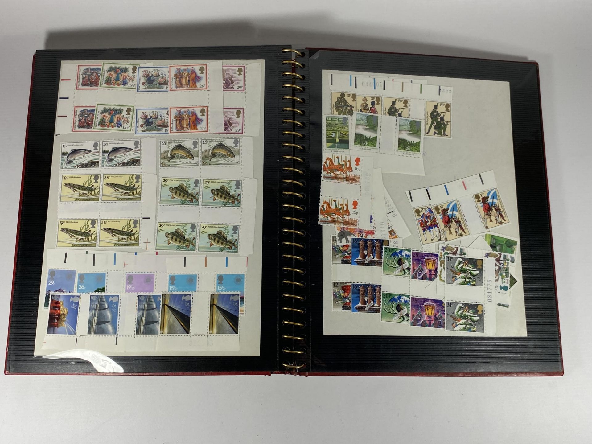 A STAMP ALBUM CONTAINING A LARGE QUANTITY OF BRITISH MINT STAMPS - Image 8 of 10