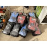 AN ASSORTMENT OF BOXING EQUIPMENT TO INCLUDE GLOVES AND HEAD GUARDS