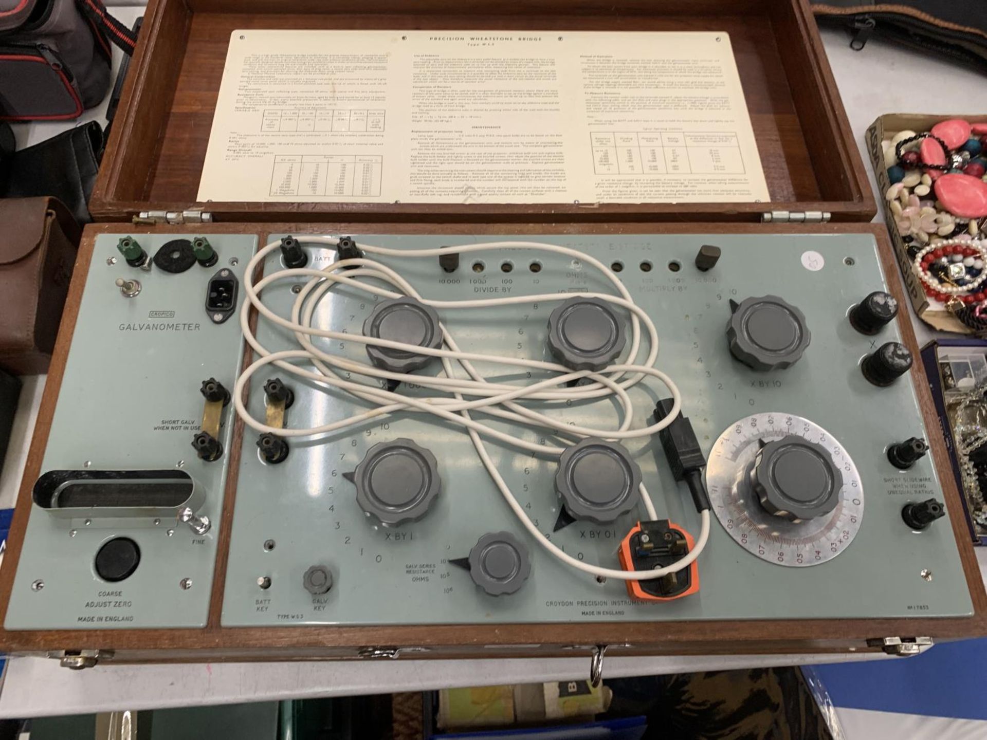 A LARGE 'WHEATSTONE BRIDGE' RESISTOR METER - Image 2 of 3