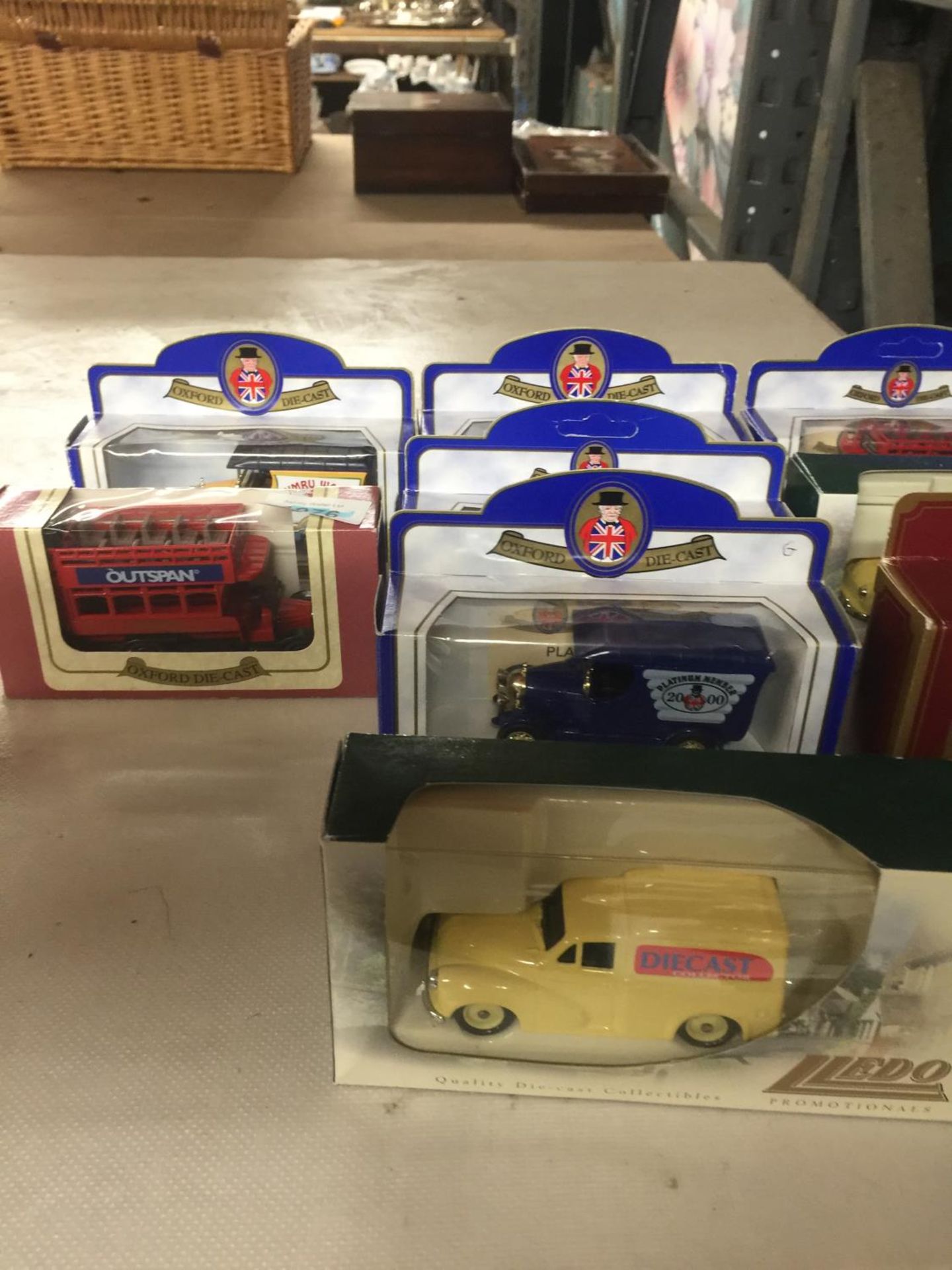 TEN BOXED MODEL OXFORD AND LLEDO DIECAST VEHICLES - Image 2 of 3