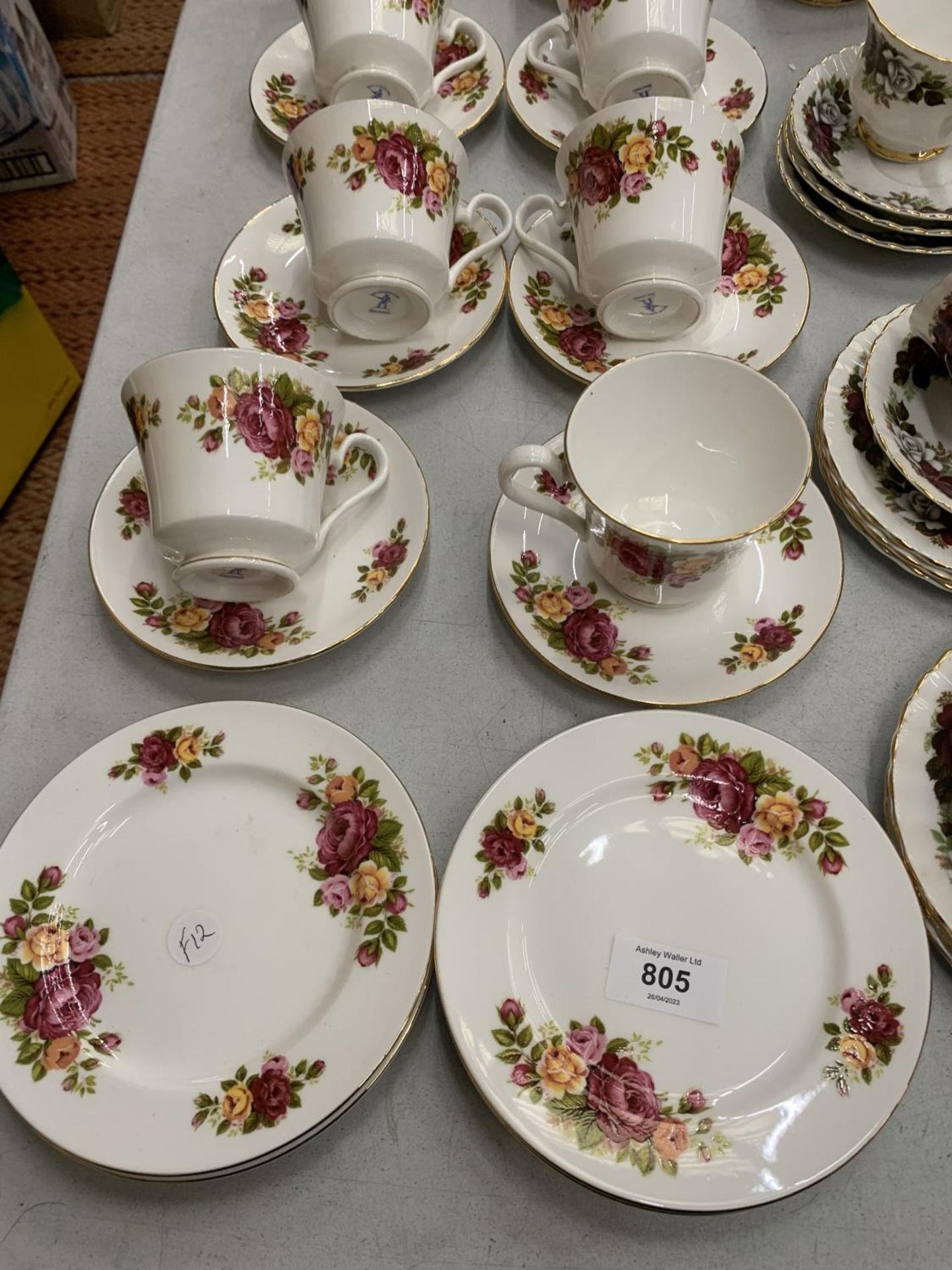 A QUANTITY OF TEAWARE TO INCLUDE ROYAL IMPERIAL CUPS, SAUCERS AND CREAM JUG, PLUS COUNTRY ROSE STYLE - Image 2 of 6