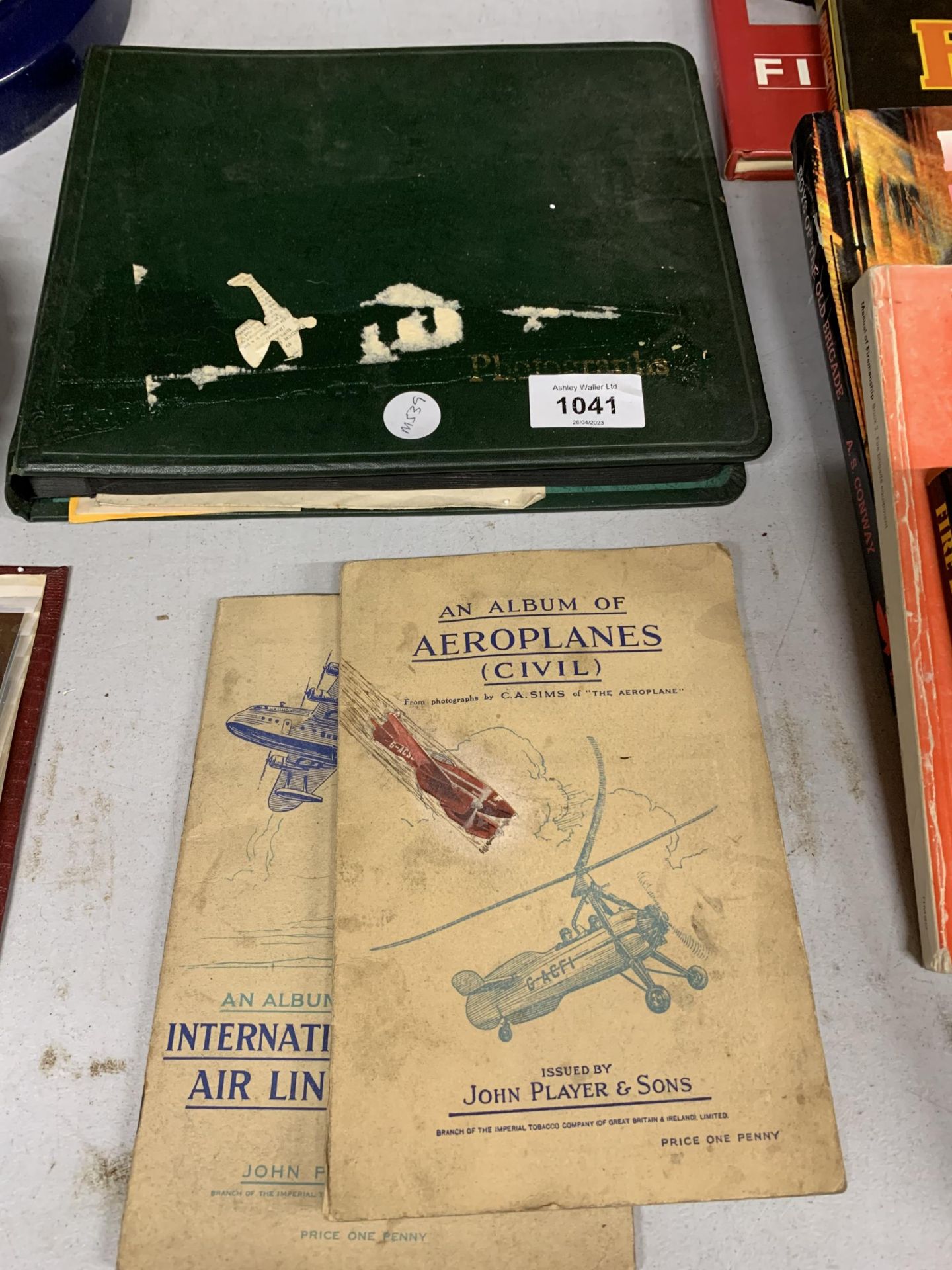 TWO VINTAGE JOHN PLAYER AEROPLANES CIGARETTE CARD BOOKLETS AND A VINTAGE PHOTO ALBUM