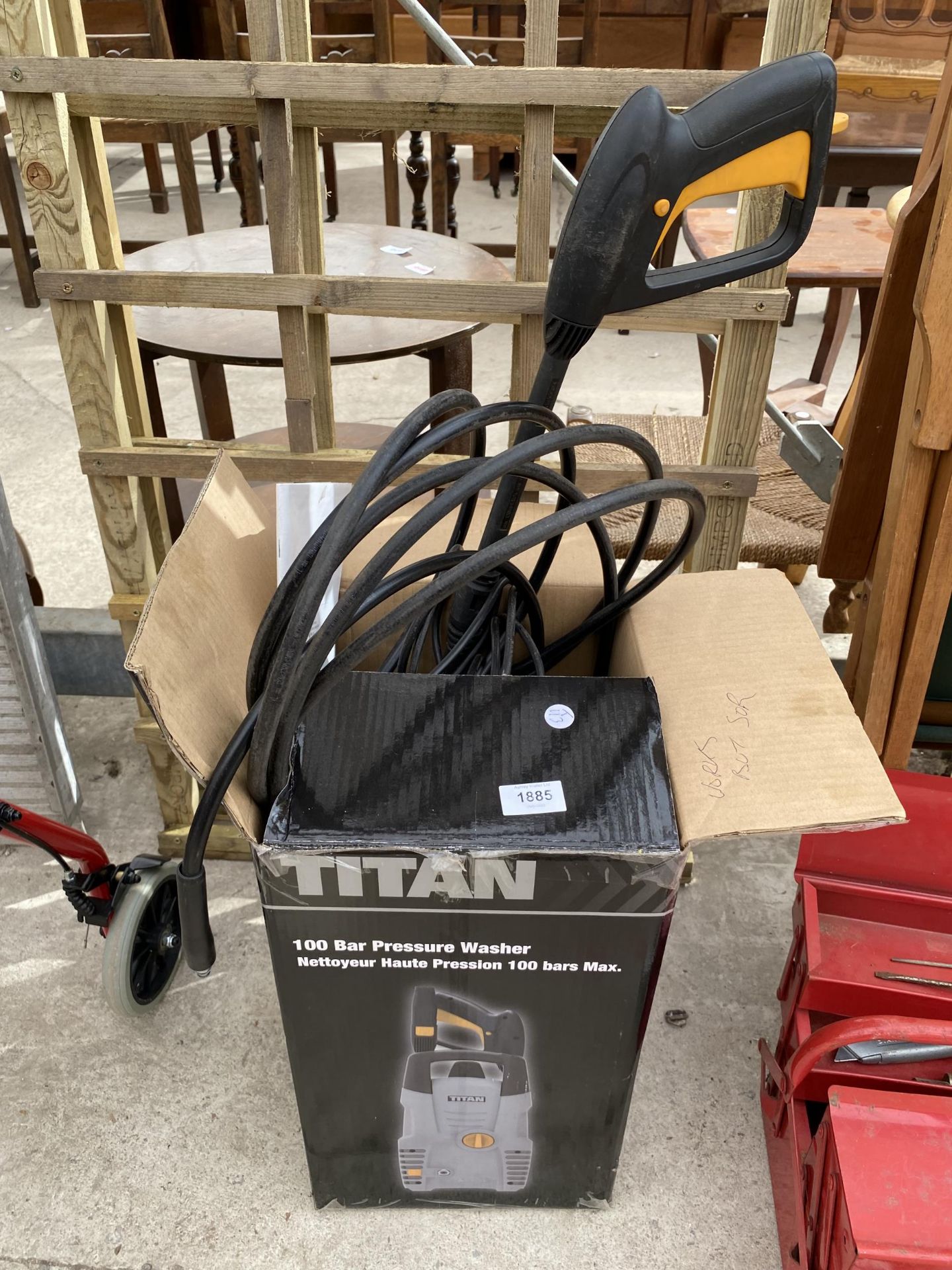 A TITAN ELECTRIC PRESSURE WASHER FOR SPARES AND REPAIRS