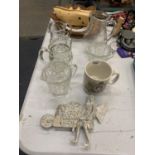 A MIXED LOT TO INCLUDE VINTAGE GLASS JUGS, A SMALL FAIRY WALL PLAQUE, A CORKSCREW, ETC