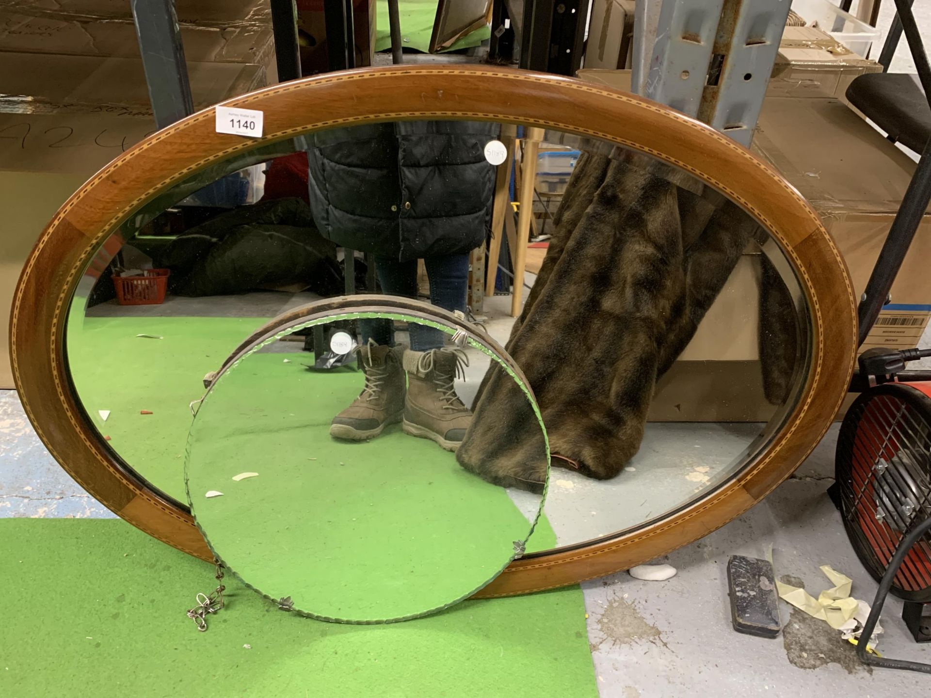 TWO VINTAGE MIRRORS TO INCLUDE AN UNFRAMED ROUND ONE PLUS A MAHOGANY SURROUND OVAL ONE WITH INLAY - Image 2 of 8