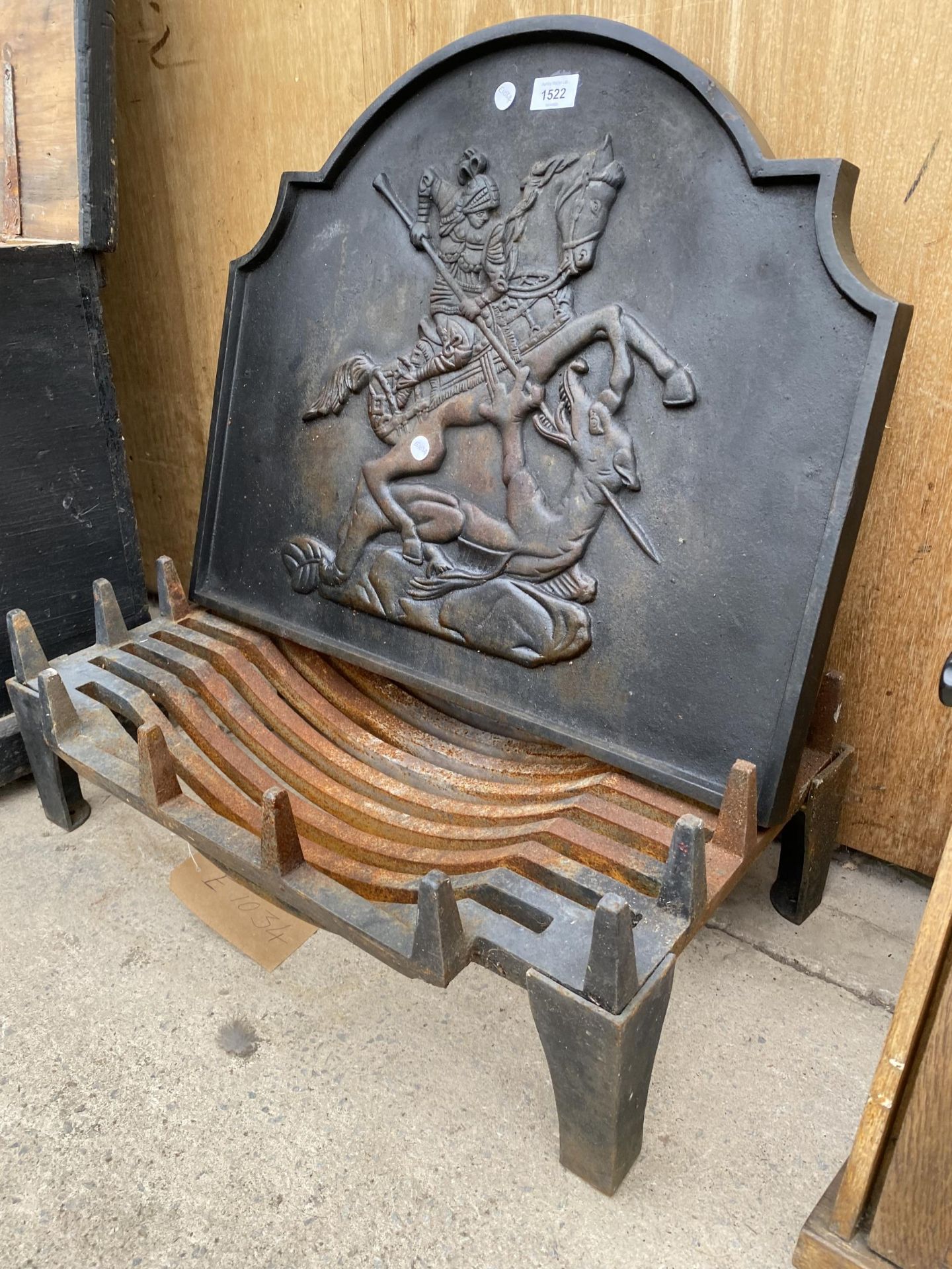 A LARGE FIRE GRATE AND A DECORATIVE CAST IRON FIRE BACK - Image 2 of 3