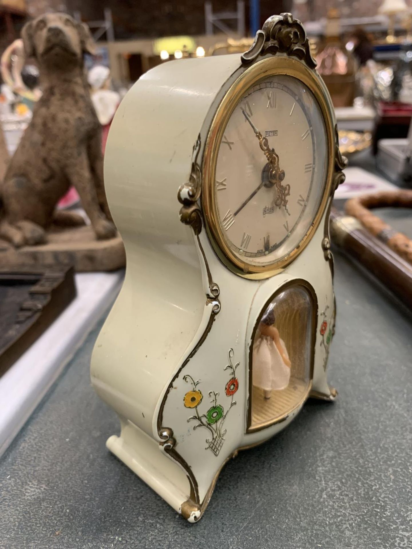 MANTLE CLOCK WITH ALARM IN PALE GREEN WITH FLORAL DECORATION AND A BALLERINA FIGURE HEIGHT 15CM - Image 2 of 3