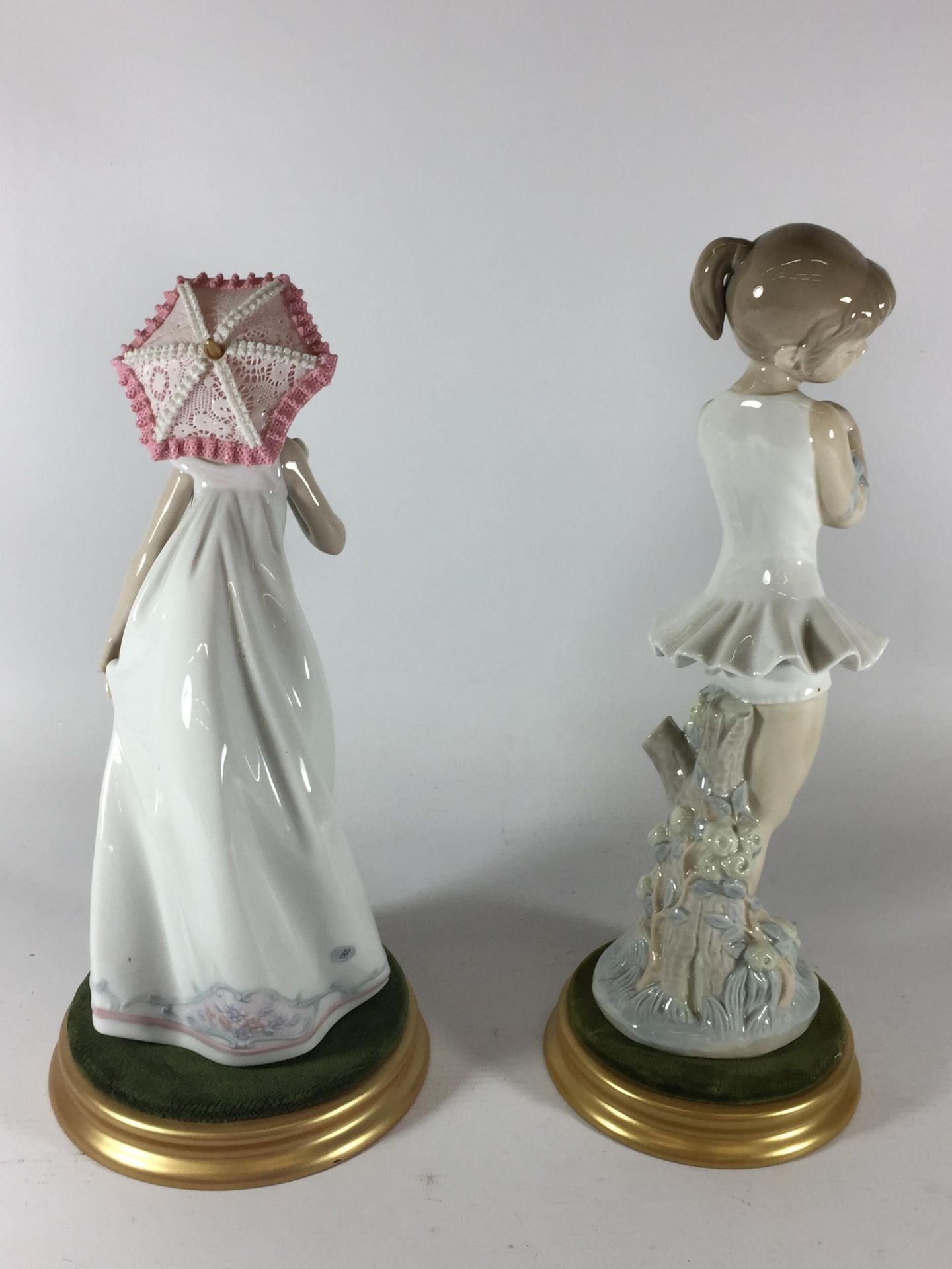 TWO LLADRO GIRL FIGURES TO INCLUDE PARASOL EXAMPLE, BOTH ON DISPLAY BASES - Image 3 of 3