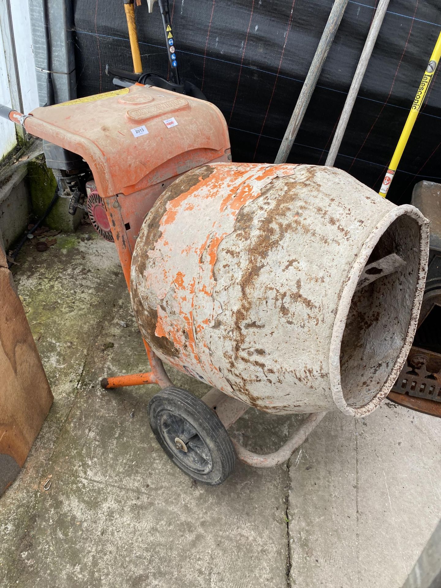 A BELLE MINIMIX150 ELECTRIC CEMENT MIXER