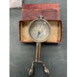 A VIAINTAGE COMPASS AND MAGNIFYING GLASS - BOXED