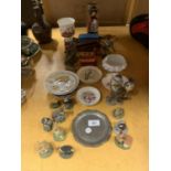 A MIXED LOT TO INCLUDE ANIMAL FIGURES, PIN TRAYS, DIE-CAST VEHICLES, A SMALL PEWTER PLATE, ETC