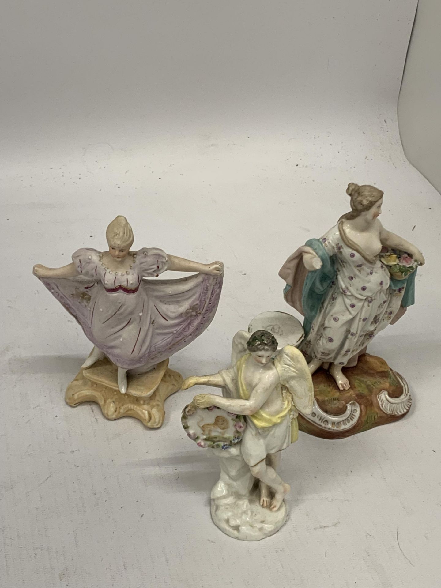 A QUANTITY OF VINTAGE CERAMICS TO INCLUDE CONTINENTAL - Image 3 of 3