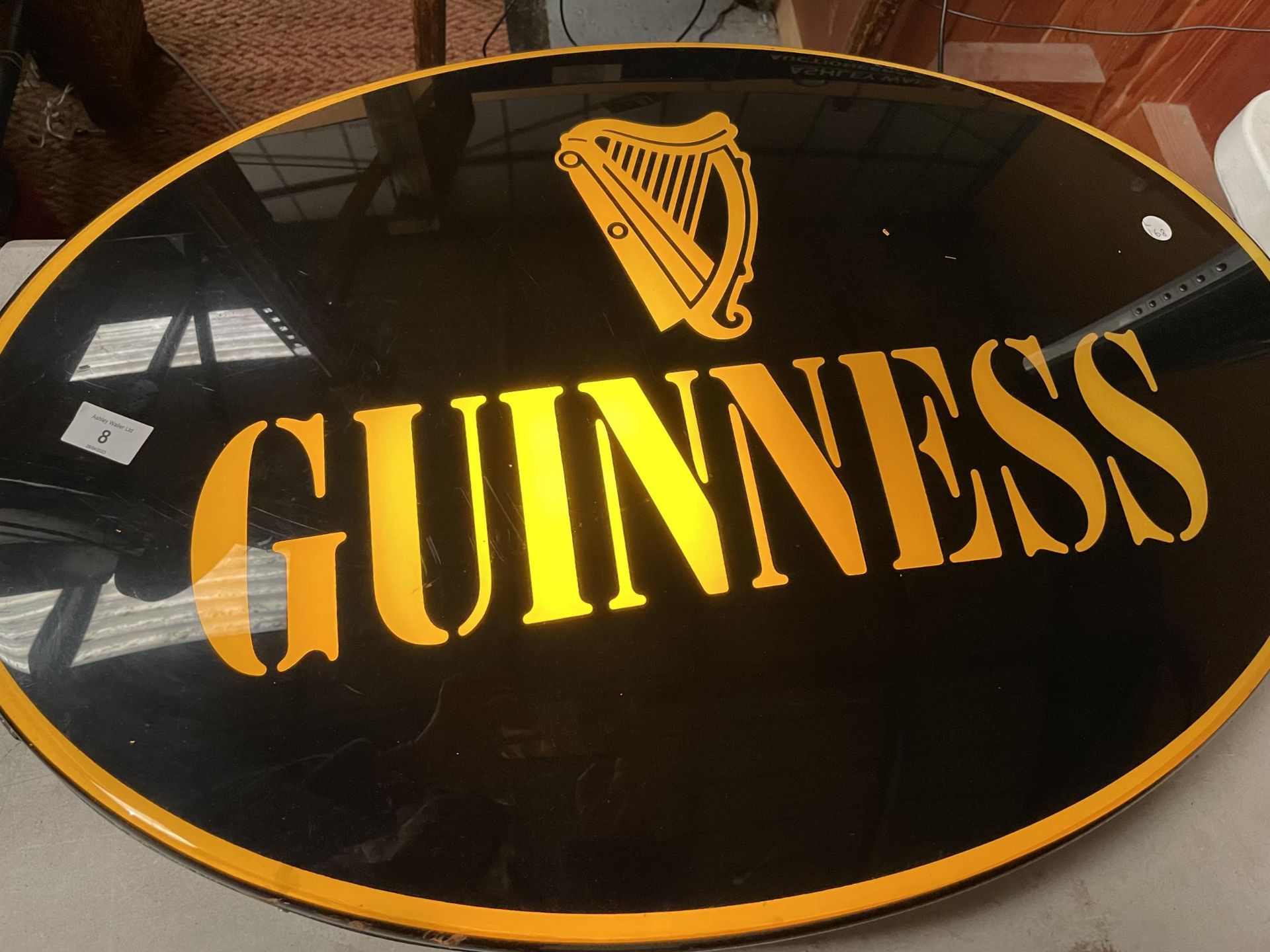 A LARGE ILLUMINATED 'GUINNESS' SIGN, 84CM INCLUDING BRACKET - Image 2 of 2