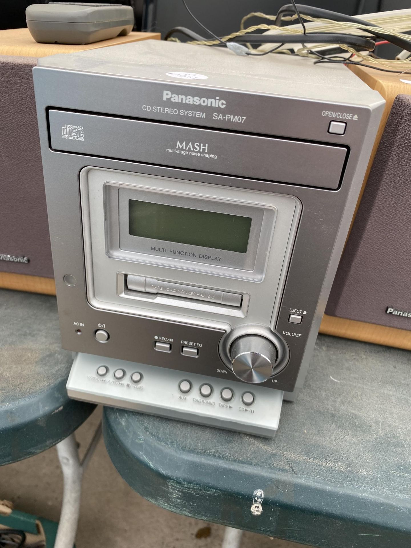 A PANASONIC STEREO SYSTEM WITH TWO SPEAKERS - Image 2 of 2