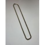 A SILVER ROPE CHAIN NECKLACE