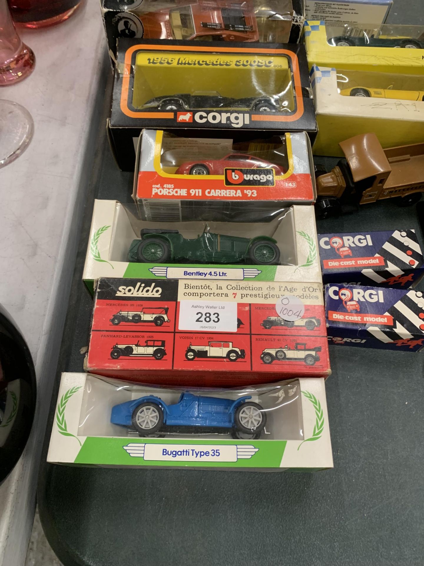 THIRTEEN BOXED DIECAST MODEL CARS AND BUSES, CORGI, BURAGO, POLISTIL, SOILDO ETC - Image 2 of 4