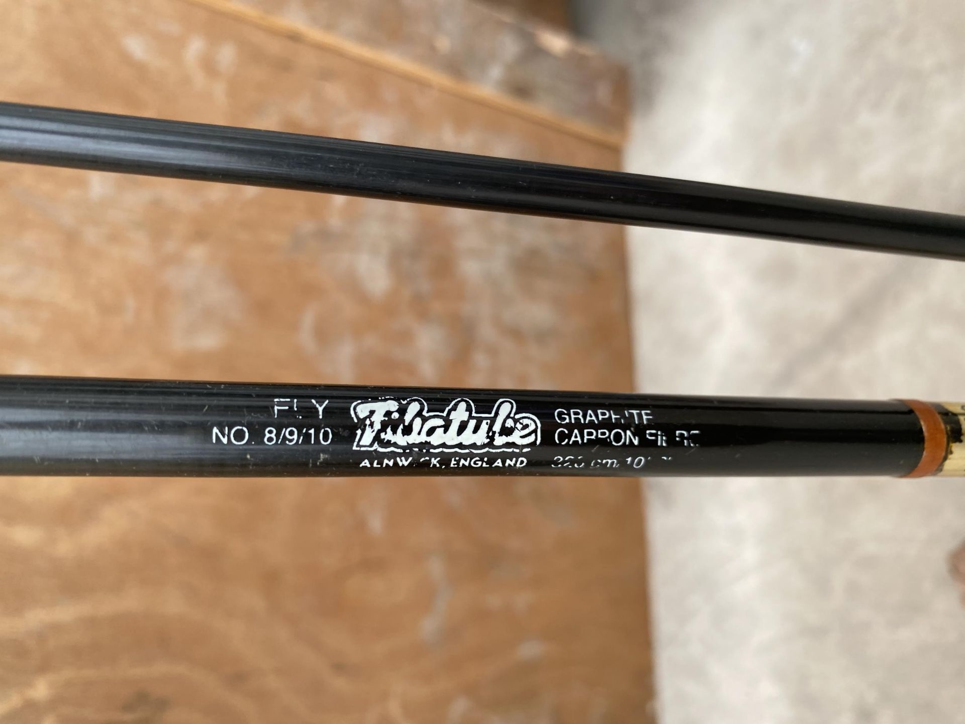 A FIBATUBE FLY FISHING ROD 10'6" MADE IN ALNWICK 8/9/10# - Image 3 of 6