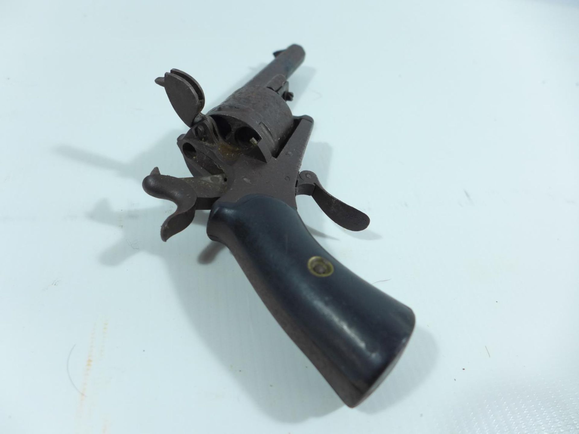 A .31 CALIBRE SIX SHOT PINFIRE REVOLVER, 8.5CM BARREL, LENGTH 18CM - Image 4 of 4