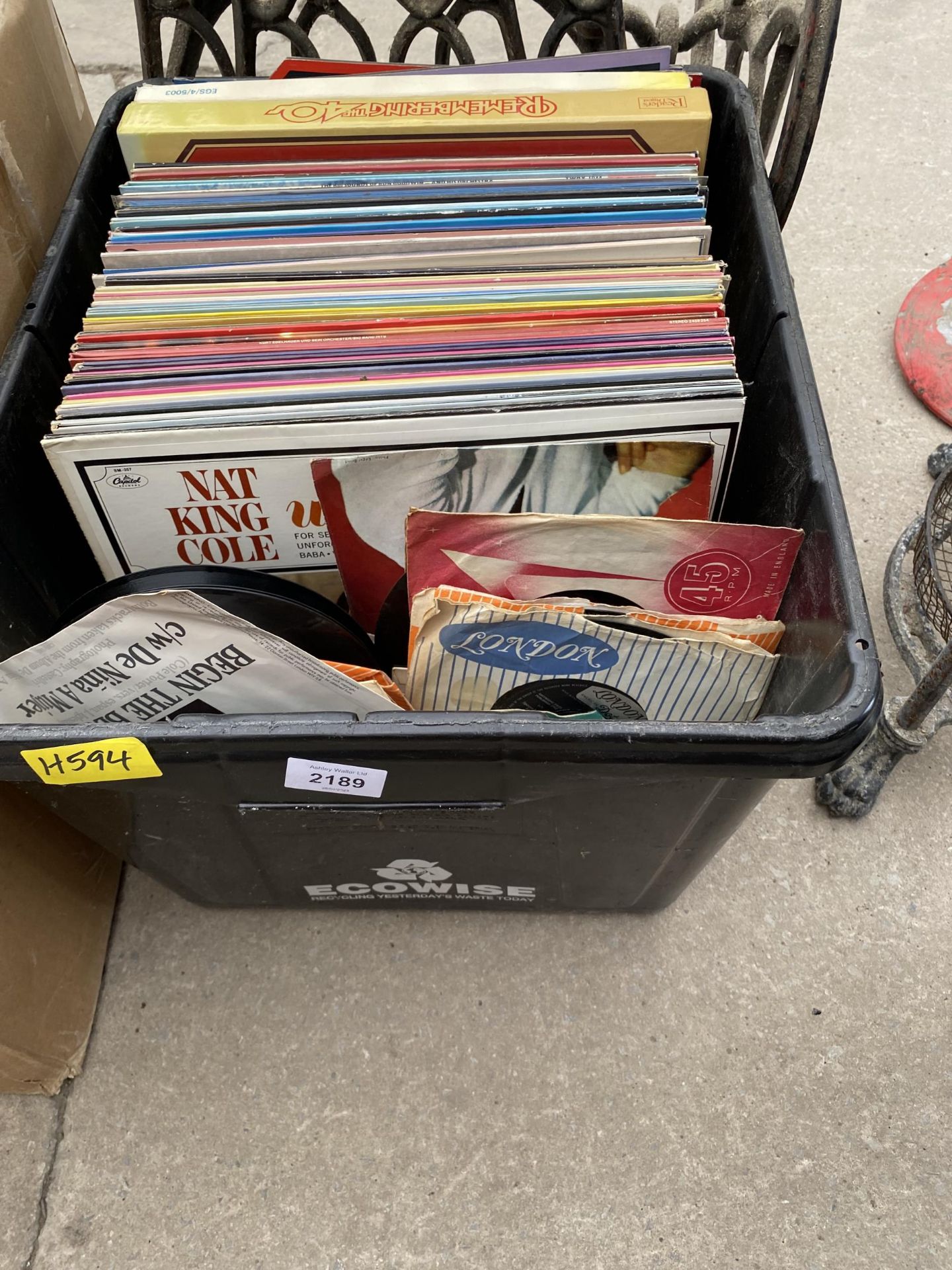 AN ASSORTMENT OF LP RECORDS