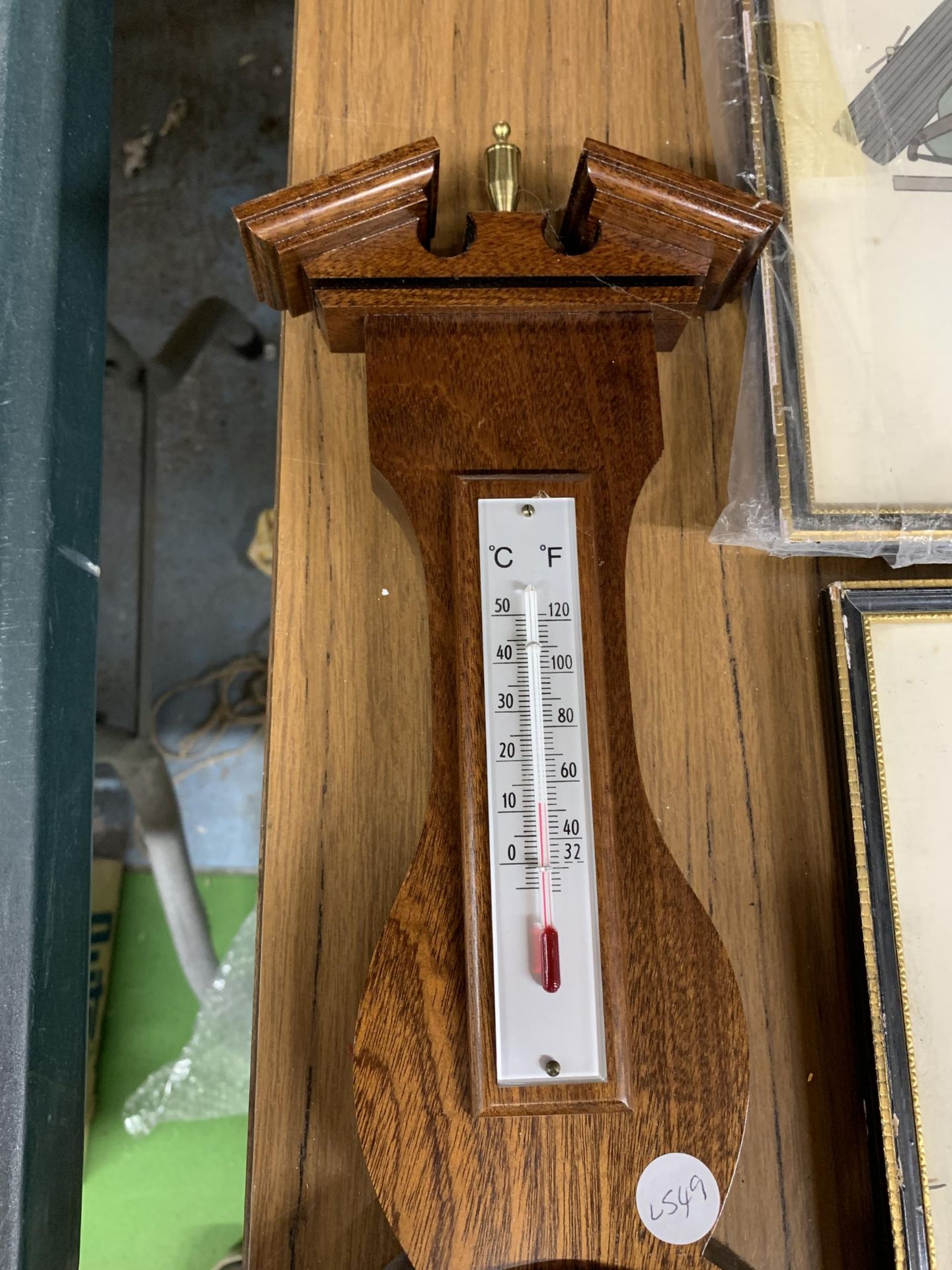 A WOODEN CASED BAROMETER - Image 3 of 4