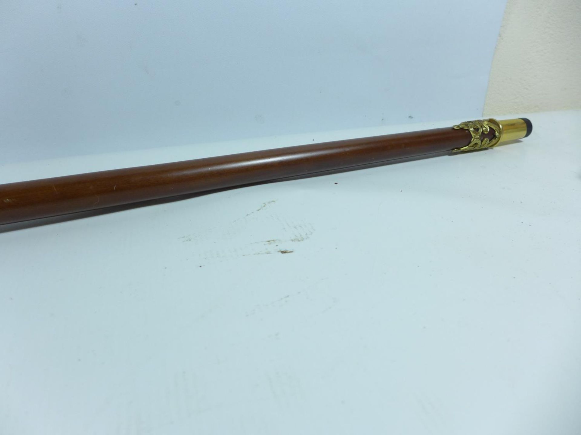 AN ELABORATE CONFEDERATE STATES ROBERT E LEE WALKING/BANDSMAN CANE, LENGTH 117CM - Image 2 of 5