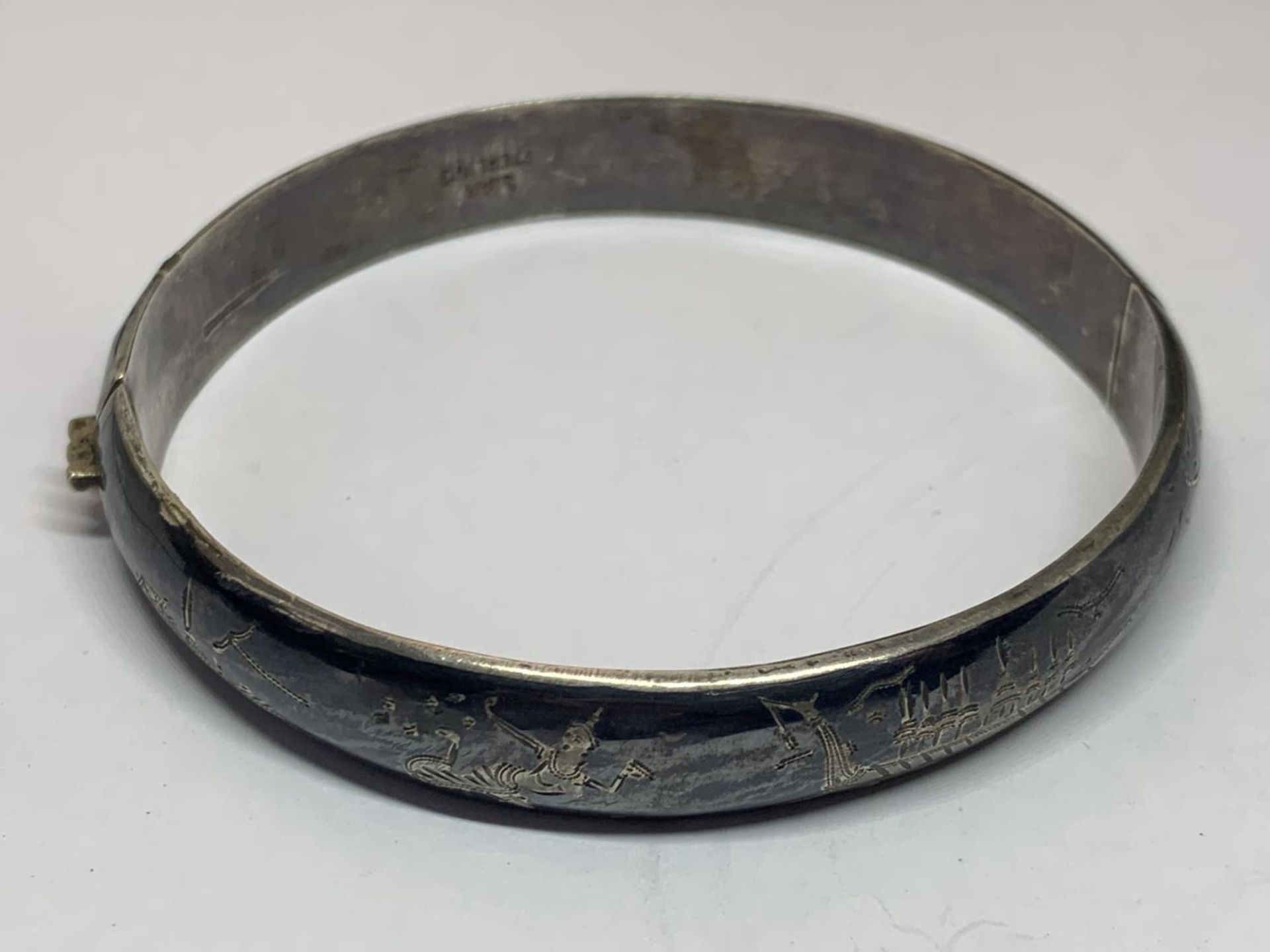 TWO SILVER BANGLES TO INCLUDE A SIAM EXAMPLE - Image 3 of 4