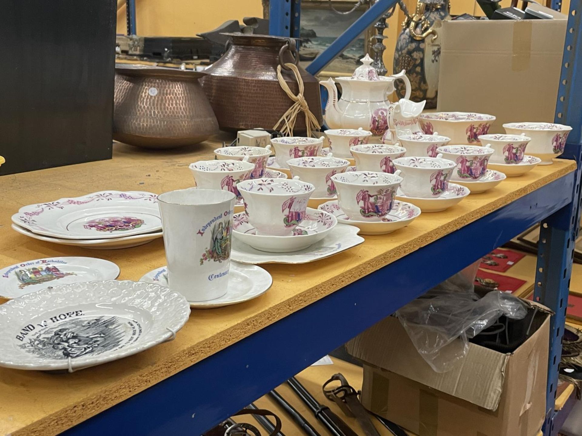 A LARGE QAUNTITY OF COMMEMORATIVE CERAMICS TO INCLUDE A TEMERANCE STAR PINK LUSTERWARE BRITISH