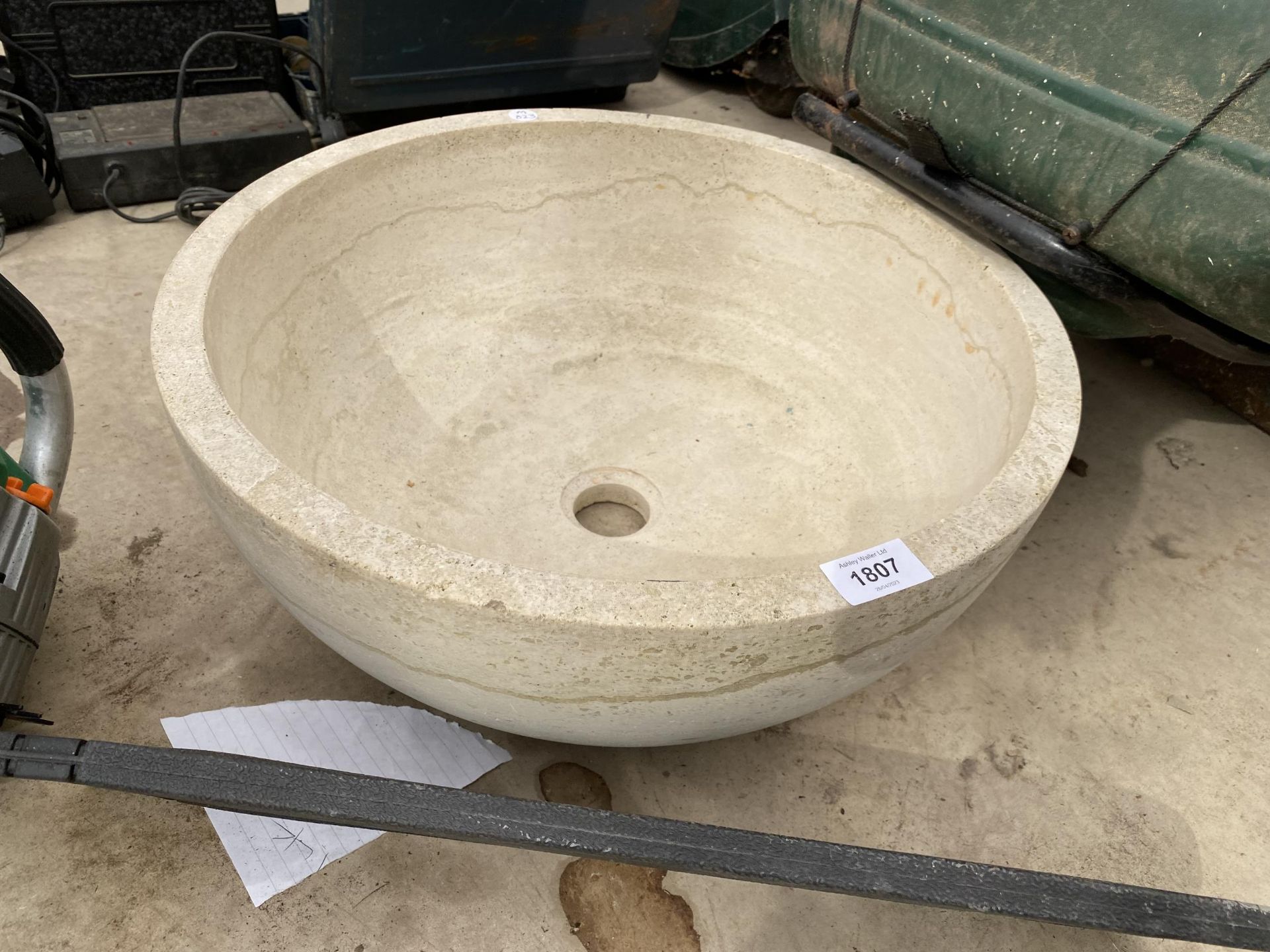 A CREAM MARBLE EFFECT ROUND SINK