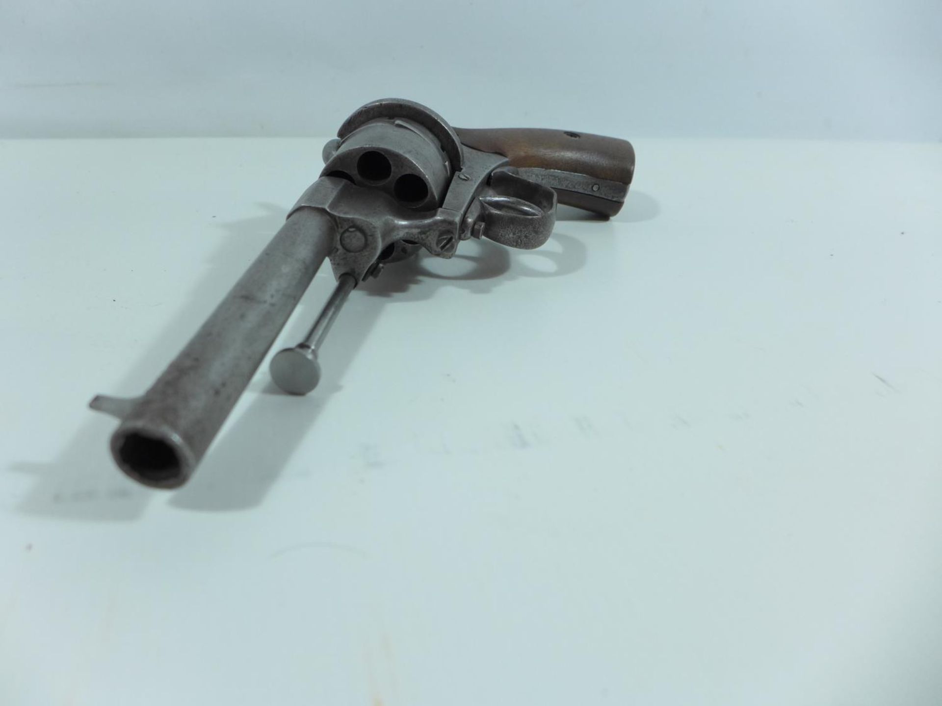 A .44 CALIBRE SIX SHOT PINFIRE REVOLVER, 13CM BARREL, LENGTH 27CM (ACTION A/F) - Image 3 of 4