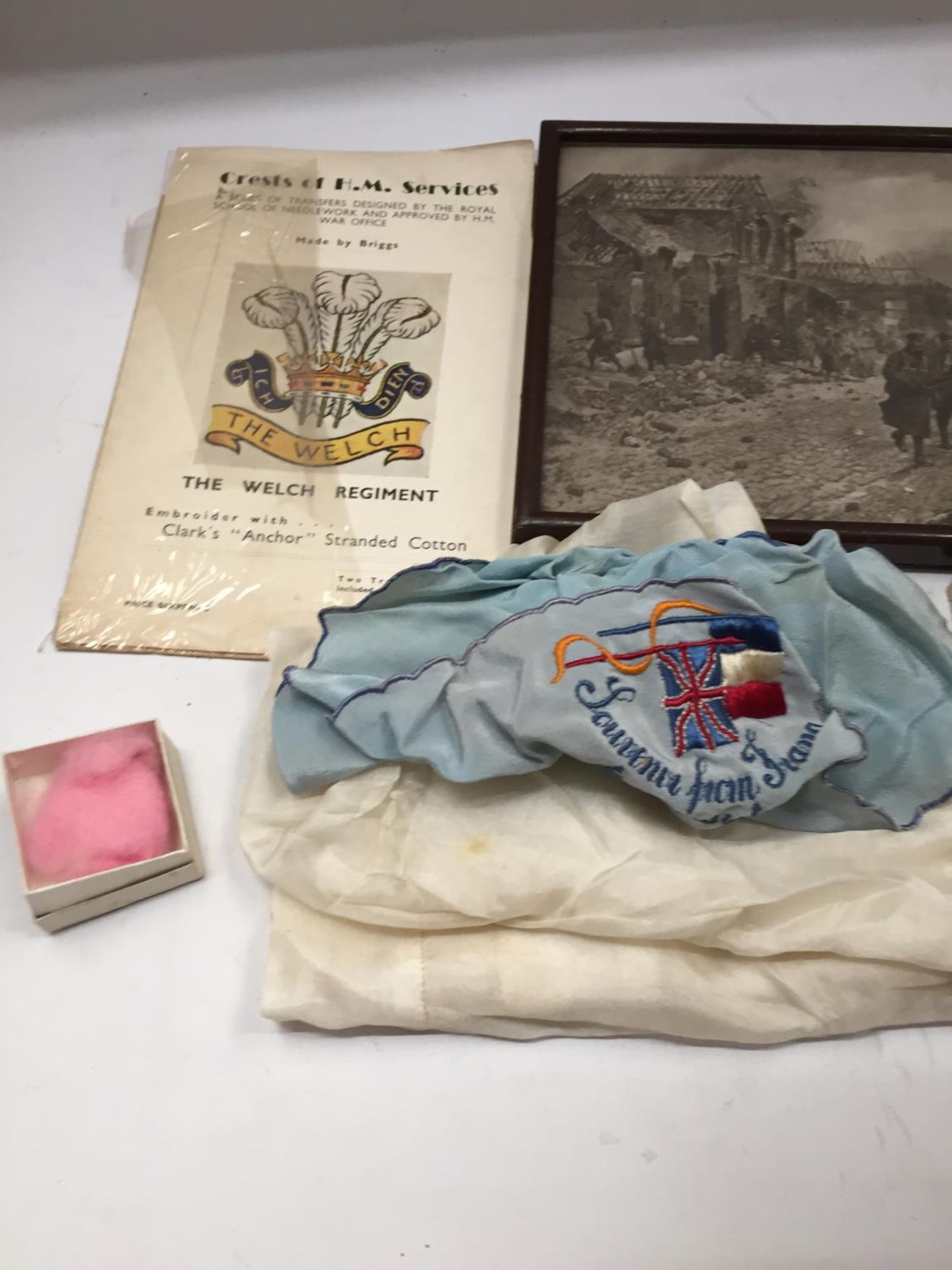 A COLLECTION OF WORLD WAR I EPHEMERA, FRAMED PICTURE OF BRITISH SOLDIERS, TWO SILK HANDKERCHIEFS, - Image 4 of 4