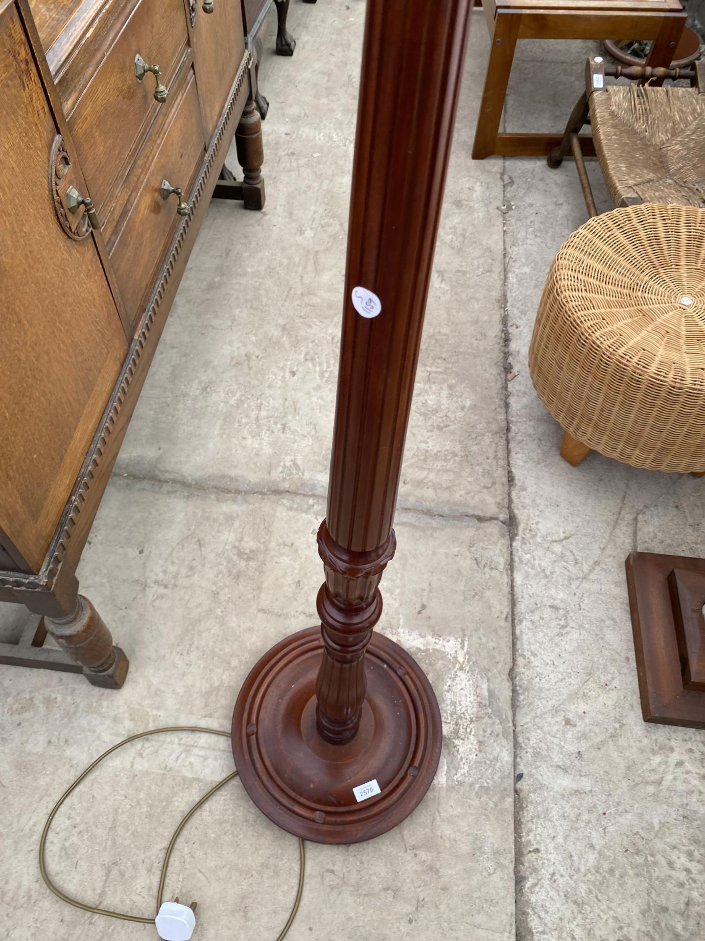 A MODERN STANDARD LAMP COMPLETE WITH SHADE ON TURNED AND FLUTED COLUMN - Image 2 of 2