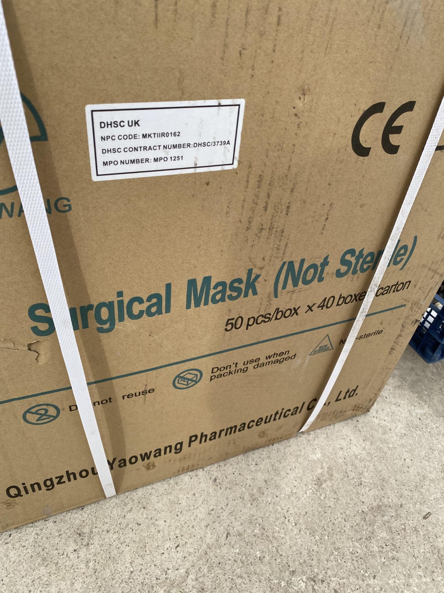 A SEALED BOX OF 2000 SURGICAL MASKS - Image 2 of 2