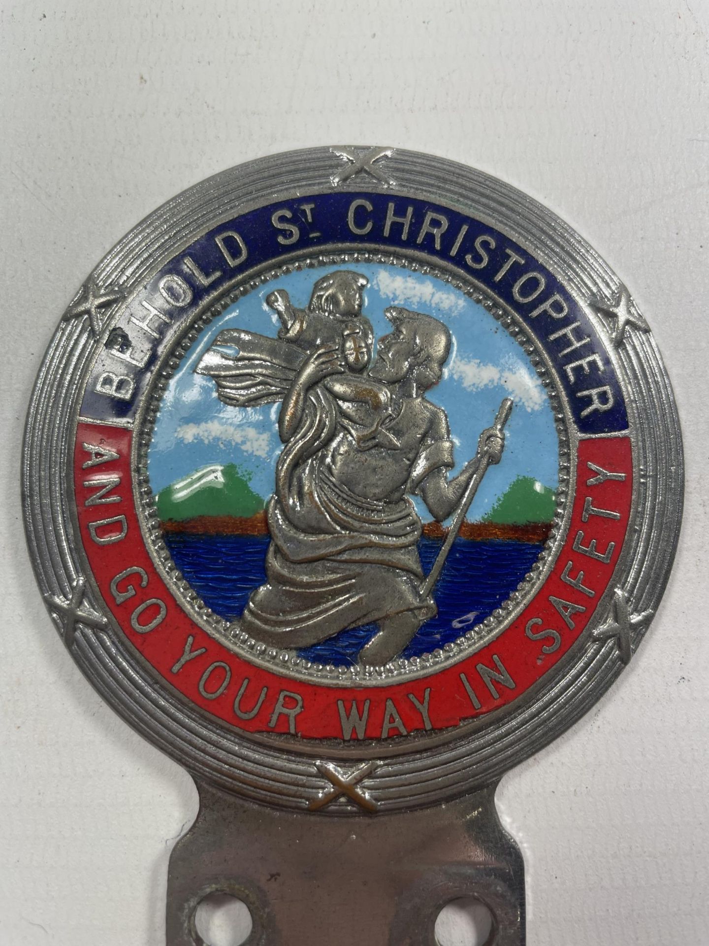 A VINTAGE ENAMEL BEHOLD ST CHRISTOPHER AND GO YOUR WAY IN SAFETY BUMPER BADGE WITH CLIP - Image 2 of 3